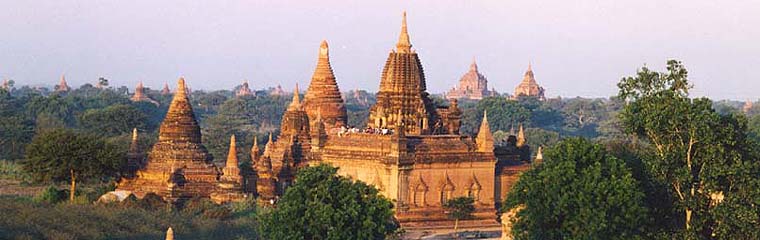 Viaggi Birmania | uno dei templi di Bagan Viaggi Birmania | sito archeologico di Bagan